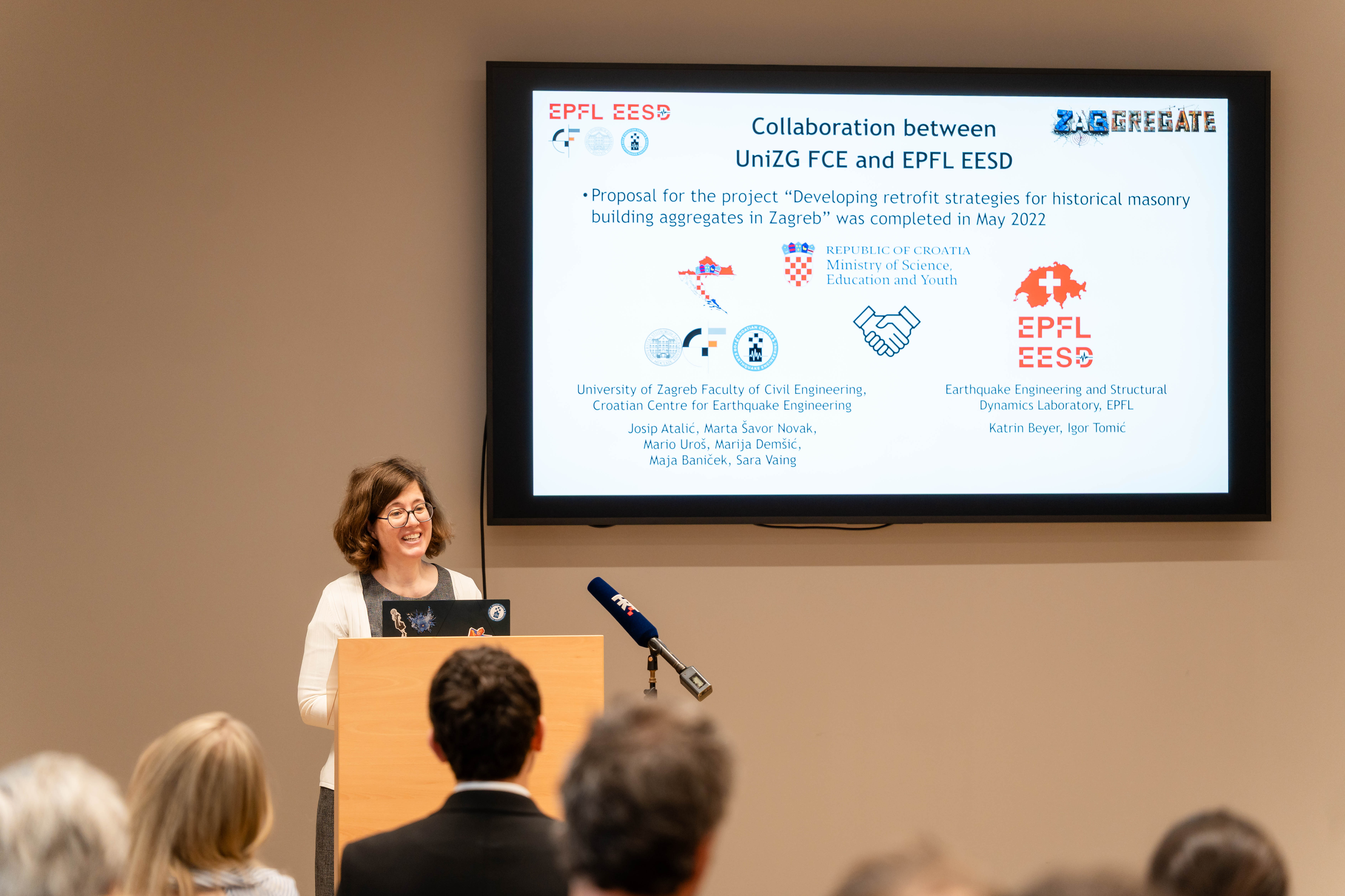 Prof. Katrin Beyer speaking at the project presentation