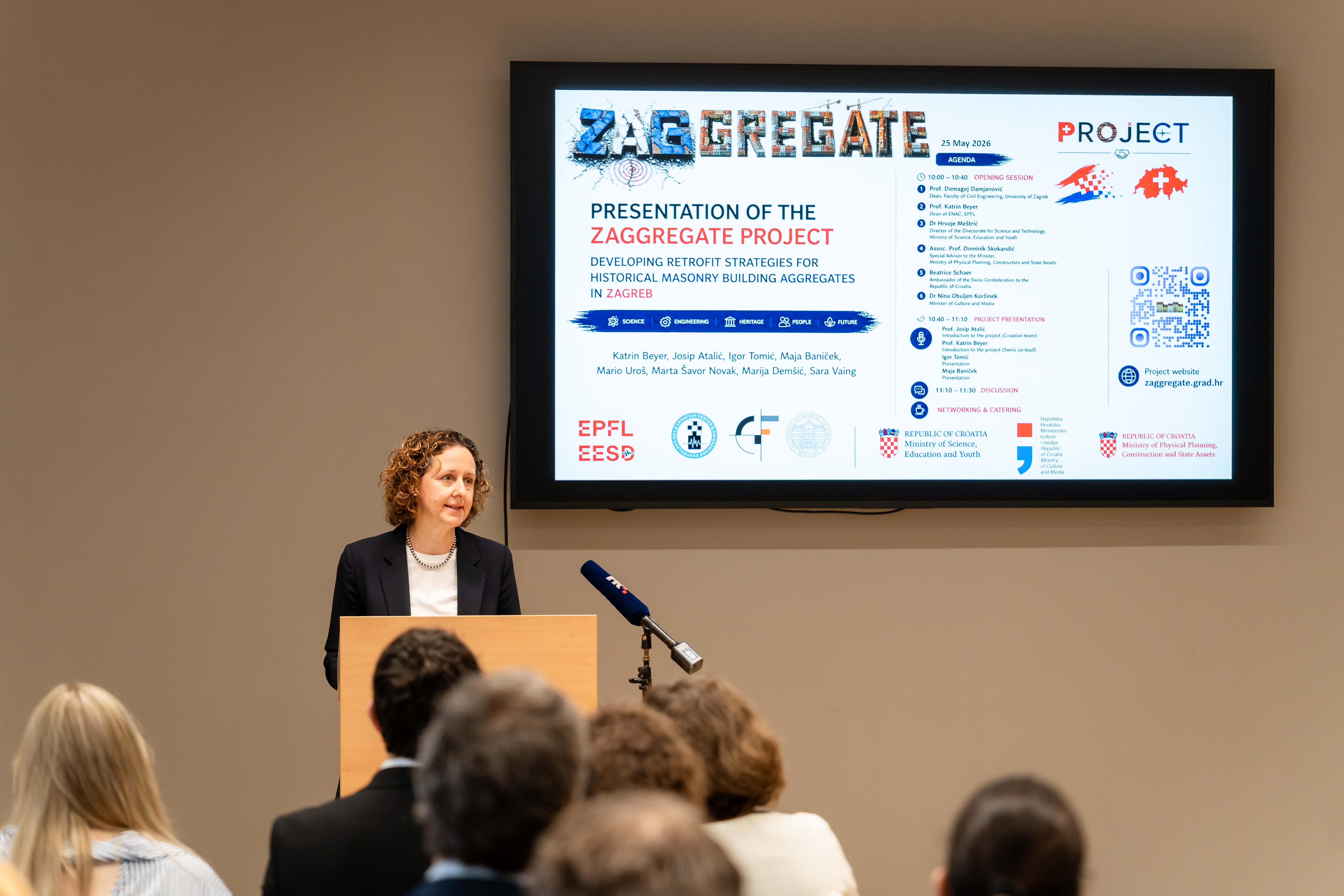 Dr Nina Obuljen Koržinek delivering an opening address